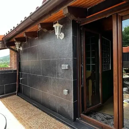 別荘 La Casa De Fefita Villanueva de Mena