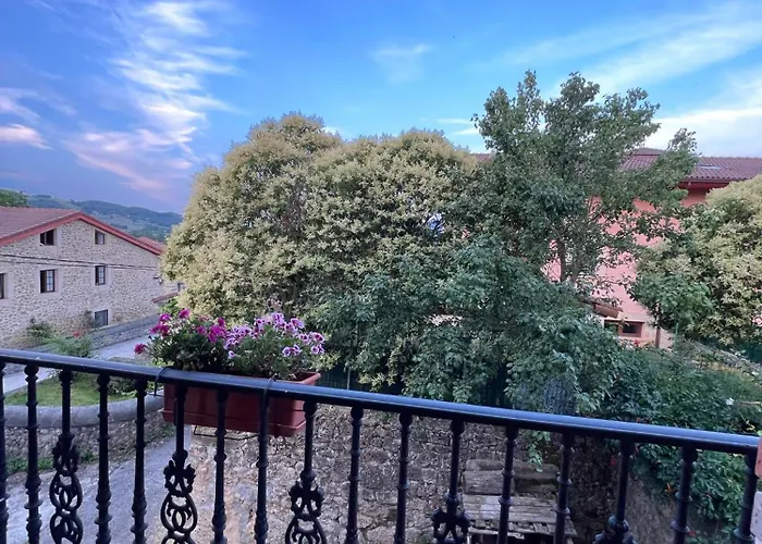 La Casa De Fefita Villanueva de Mena